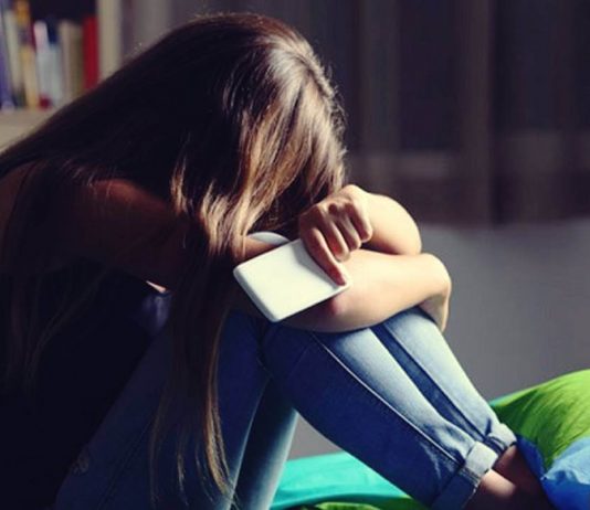 De ce retelele sociale afecteaza mai mult sanatatea mintala a fetelor?