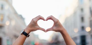 Mesajele de iubire si dor de pe fuzzy.ro – un gest romantic pentru persoana iubita