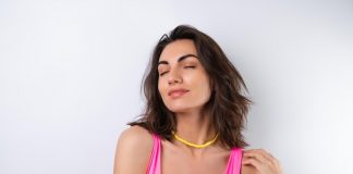 Îngrijirea implanturilor mamare în călătoria maternității