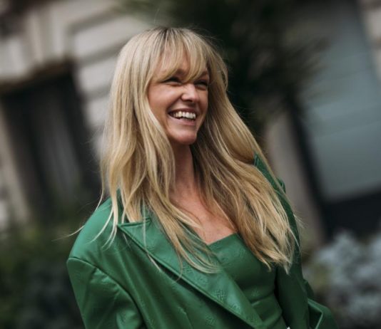 Tunsori moderne pentru femei cu parul lung